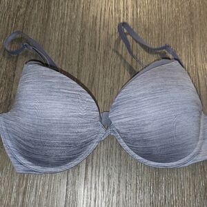 Victoria Secret Sz. 32D Grey Padded Plunge Bra
